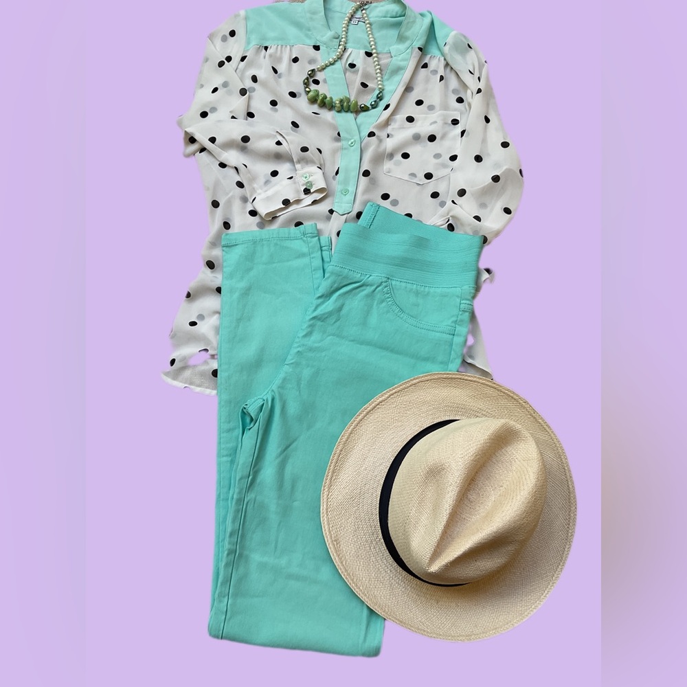 This outfit is a size medium both pants and shirt. 35$ for the whole outfit.
